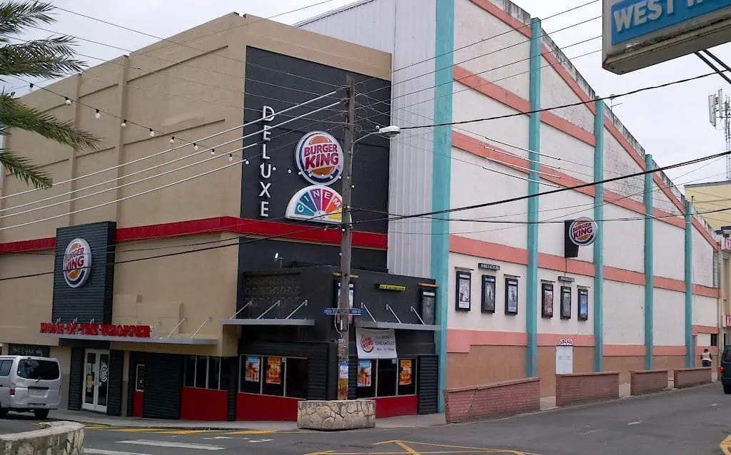 Anr-Deluxe-Cinemas