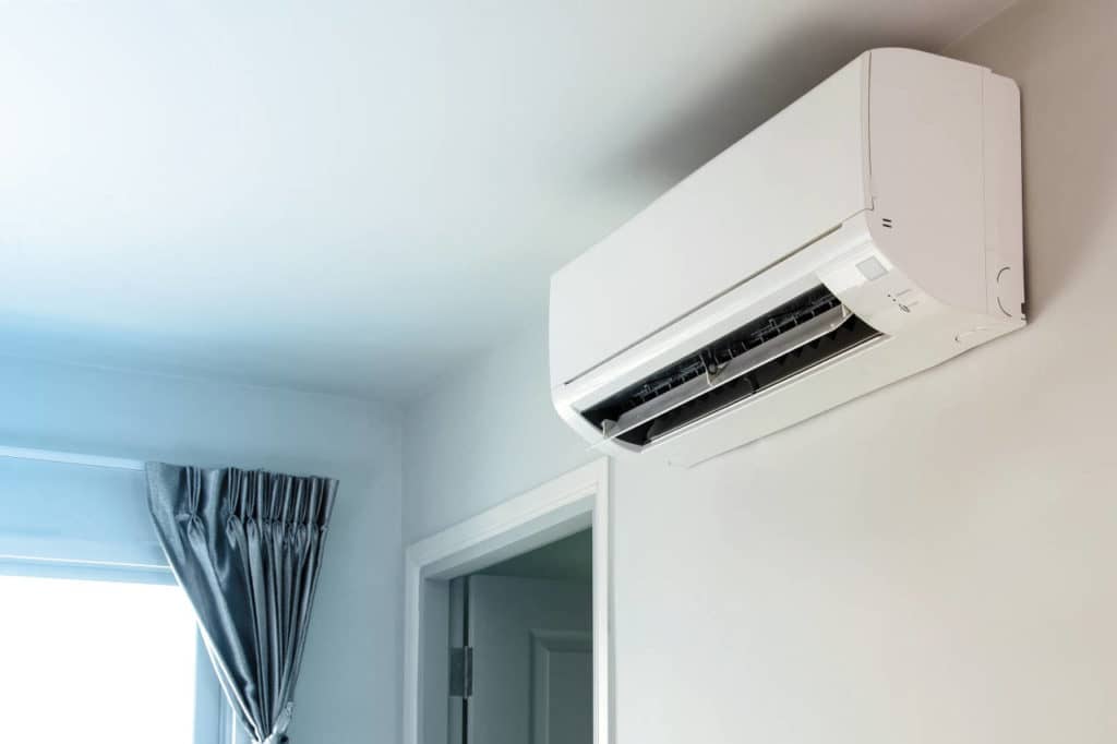 AC
