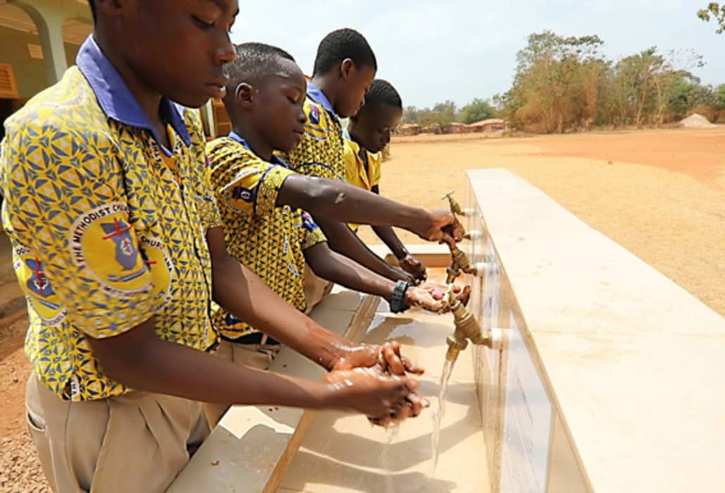 P5-20-Boys-in-wash-hygiene-practice-in-Kenyasi-No2-Culster-of-Schools-Credit-IRC-Ghana-2500-covid