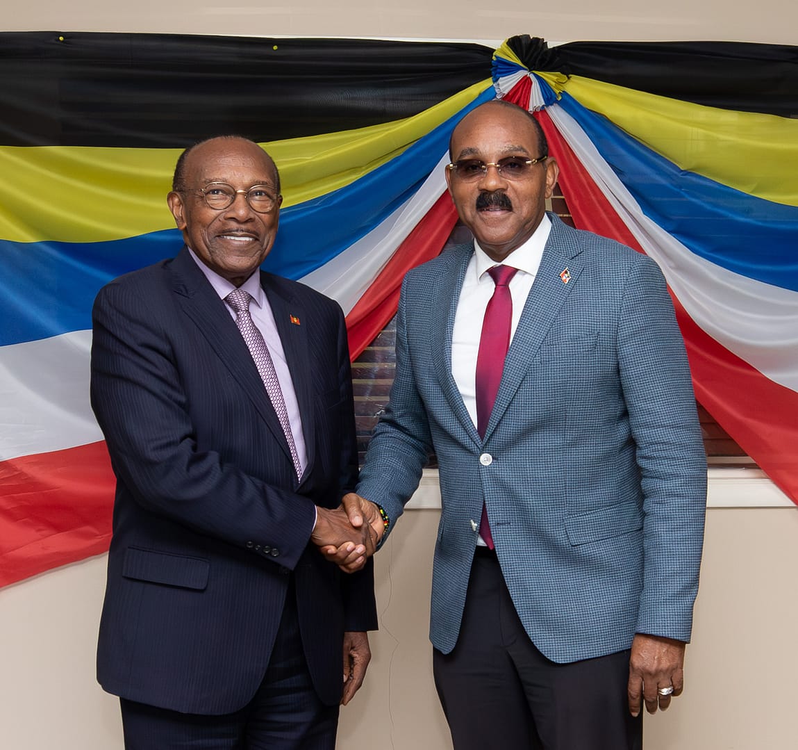 PM and Sir Molwyn phot by Wayne Mariette