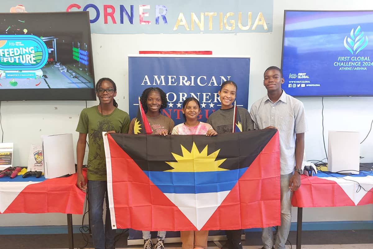 Team Antigua and Barbuda (DadliBots) - FGC 2024 Athens, Greece
