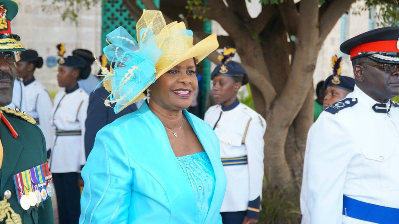 Dame-Sandra