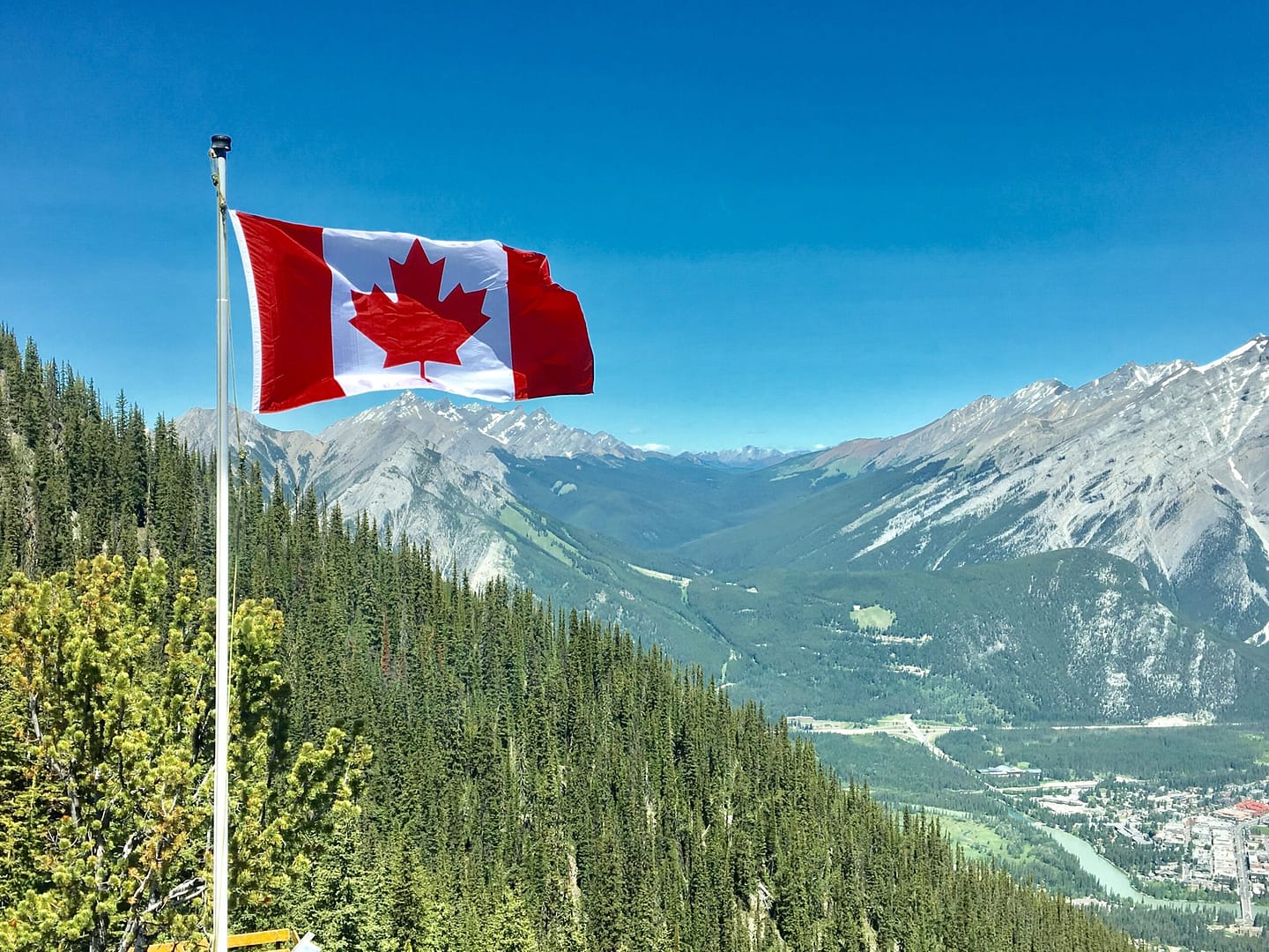 Canada_2-scaled