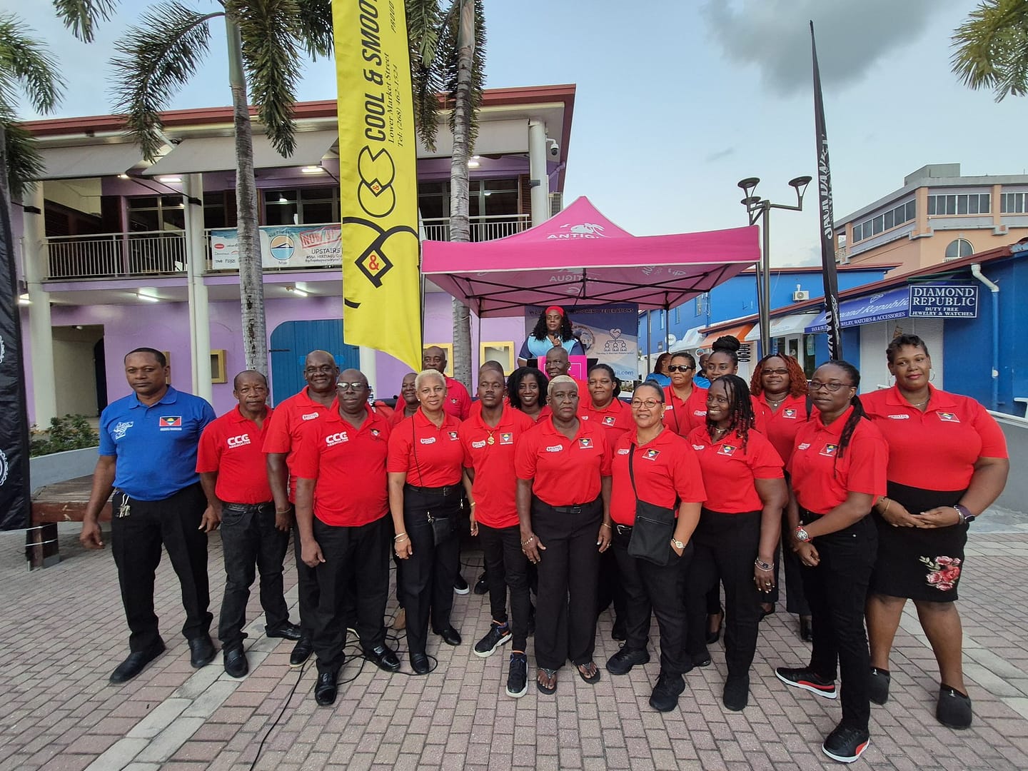 tEAM antigua