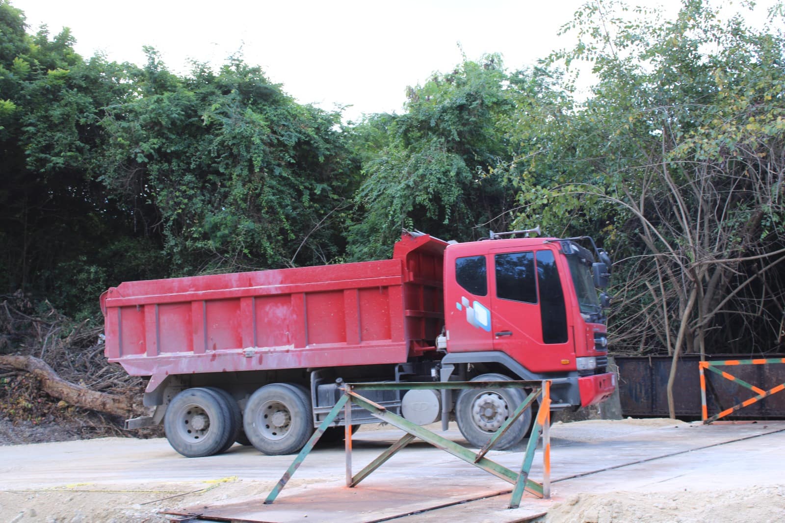 Truck