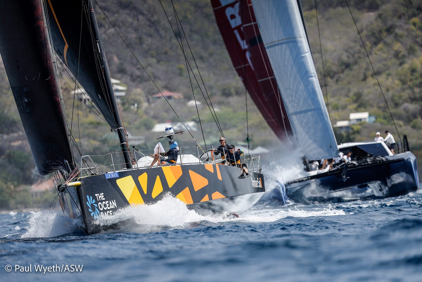 Ambersail 11,
