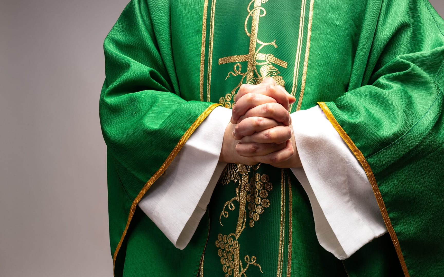 priest-stock-green