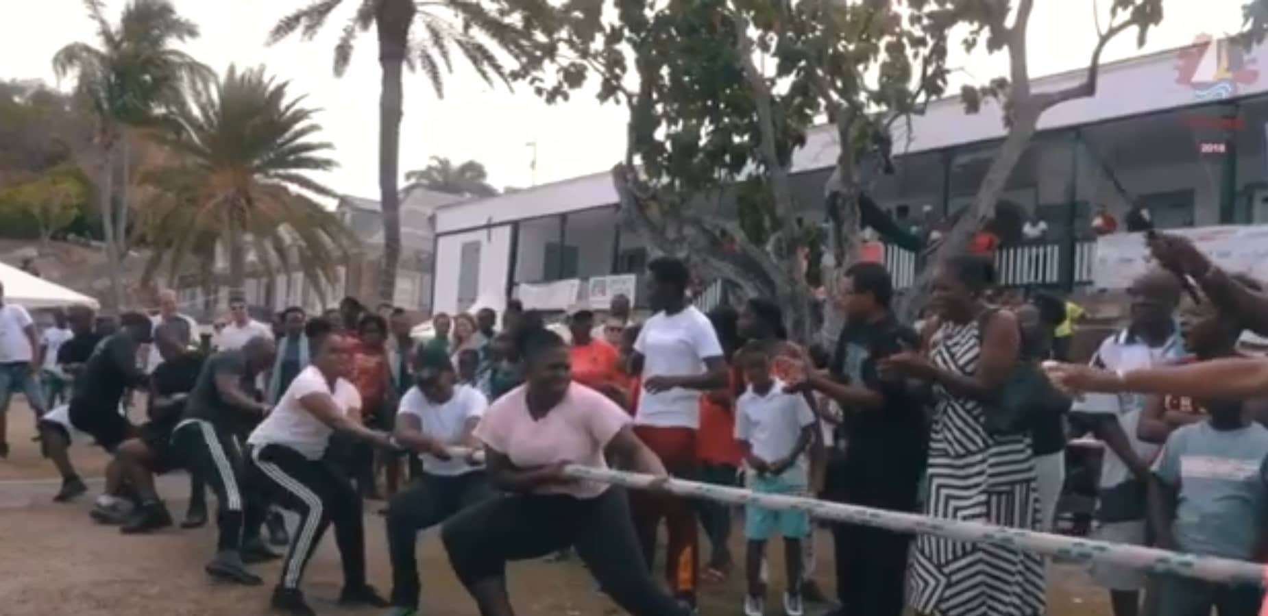 tug o war police