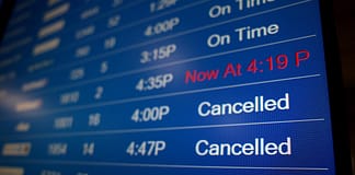 Several international airlines cancel their flights from Venezuela after US warning