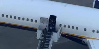 VIDEO: Captured Venezuelan leader Maduro arrives in New York with his wife