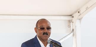 Browne urges citizens to help keep Antigua and Barbuda clean amid tourism growth