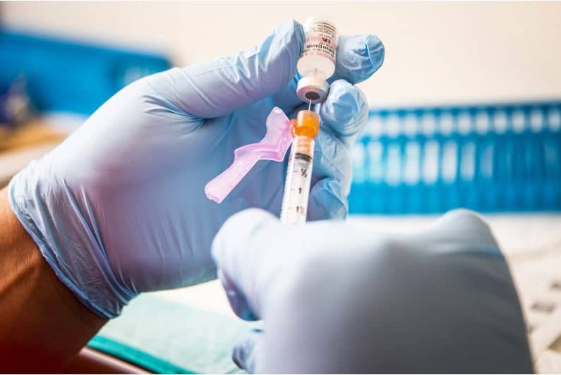 vaccine-needle1