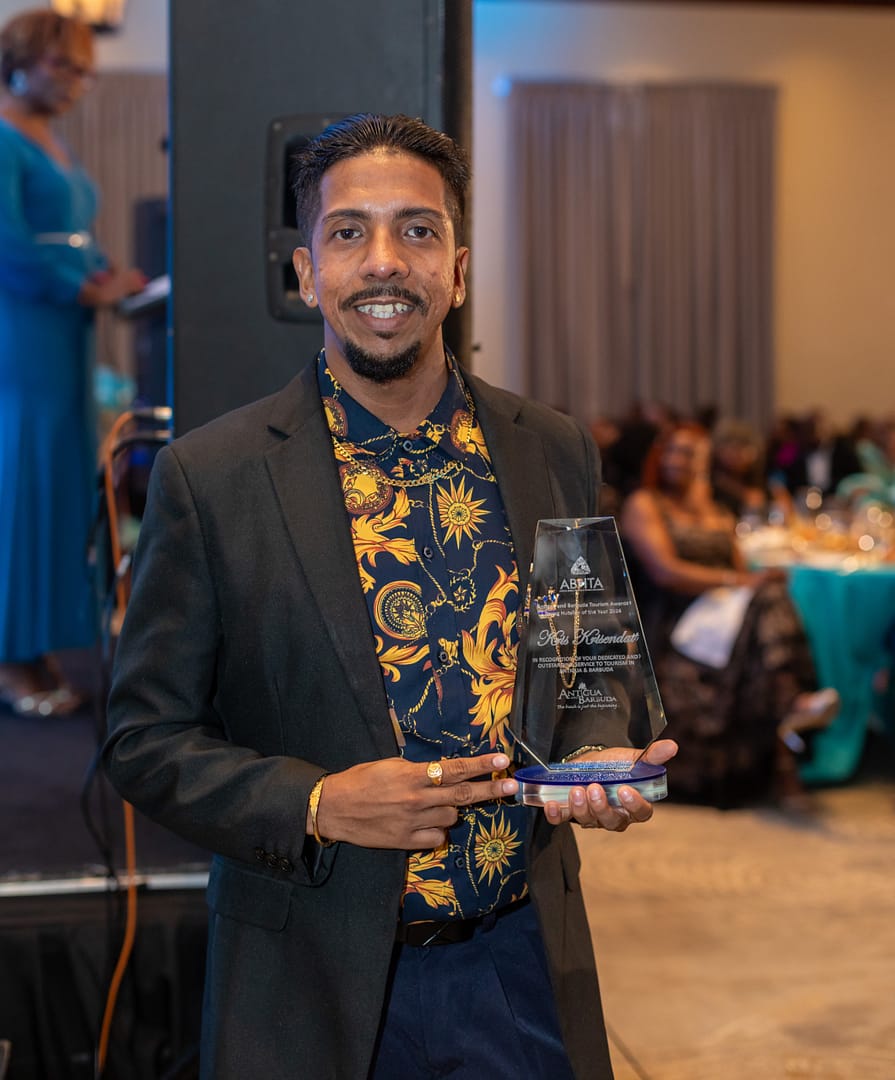 Kris-Krisendat-Hotelier-of-the-Year-