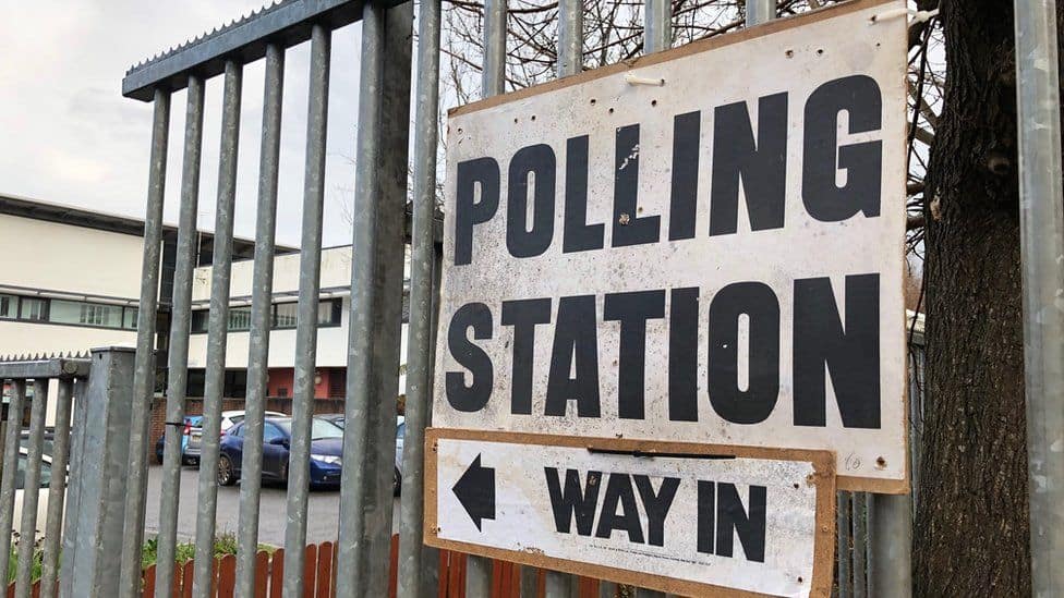 _110093766_pollingstation