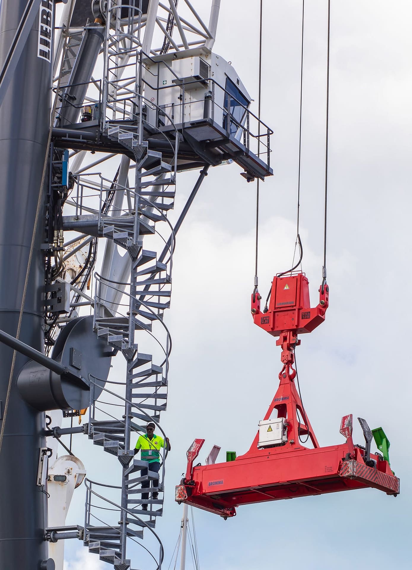 Cabinet Funds Training for 30 Crane Operators to Support Port and Construction Sectors