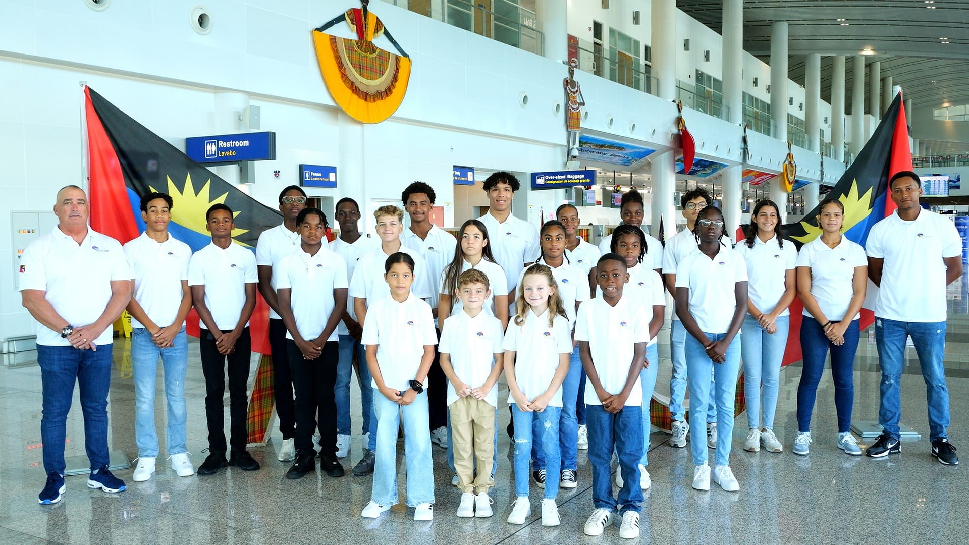 Calvin Ayre Foundation Invests EC$84,132 as Platinum Sponsor of National Swim Team for OECS Championships