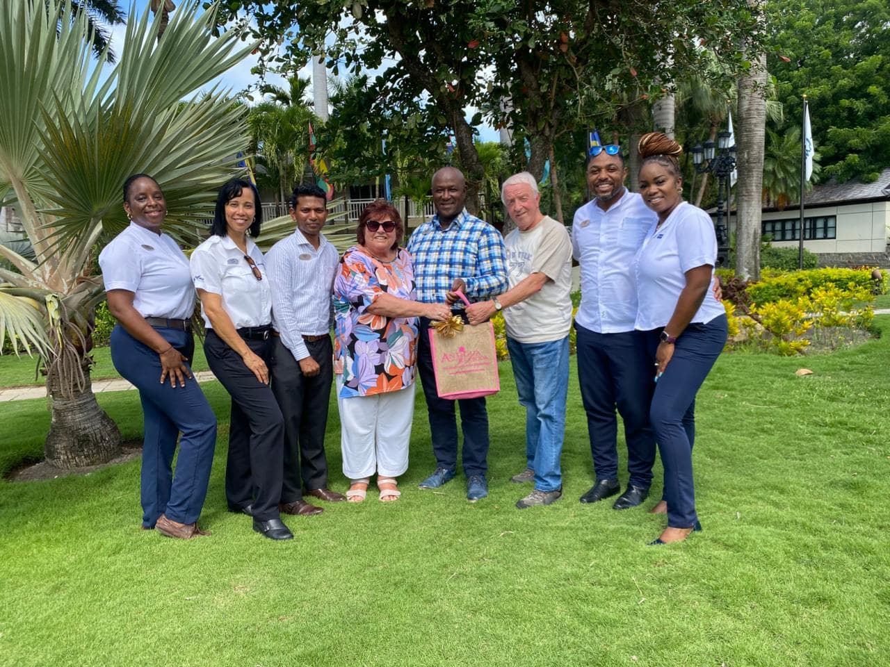 Sandals Grande Antigua Welcomes Couple for Record 31st Visit